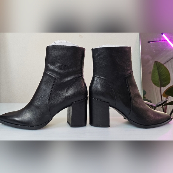 TONY BIANCO Brazen Ankle Boot in Black Luxe Size 10 - Picture 7 of 12